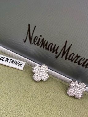 Luxury Vintage Lucky Clover 18k white gold $2500